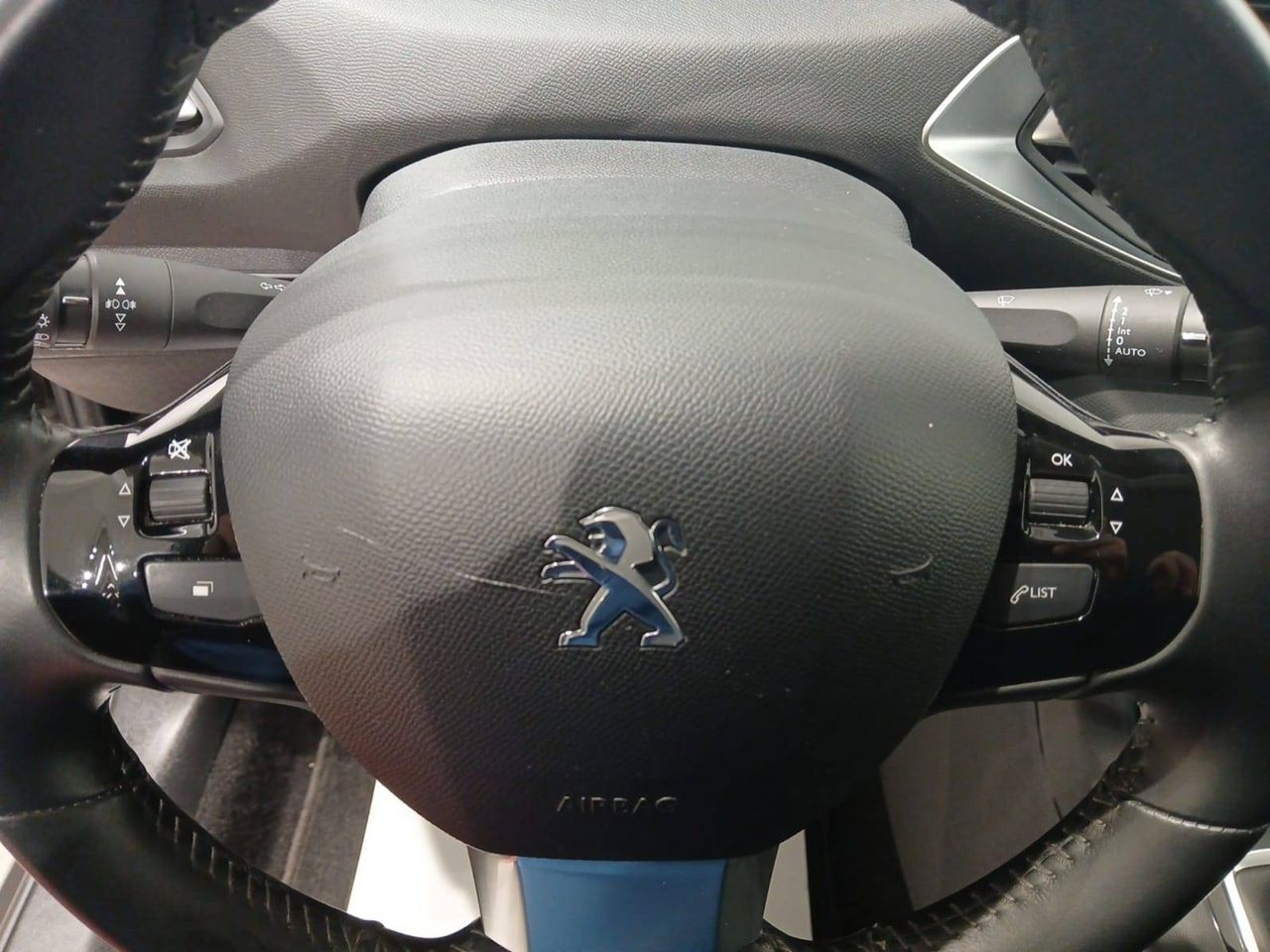 Peugeot 308  5P  BlueHDi 130 S&S MAN Active Pack