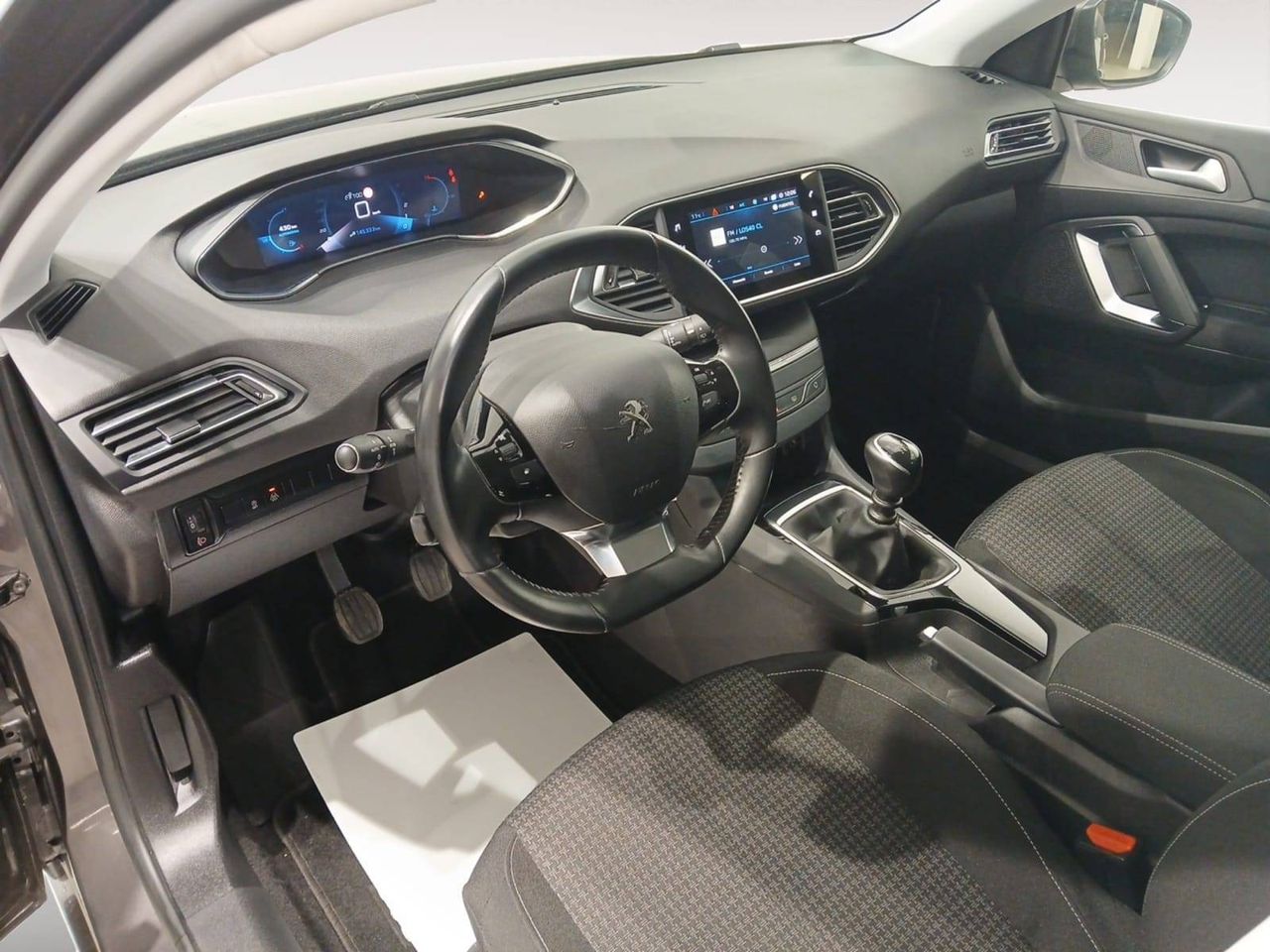 Peugeot 308  5P  BlueHDi 130 S&S MAN Active Pack