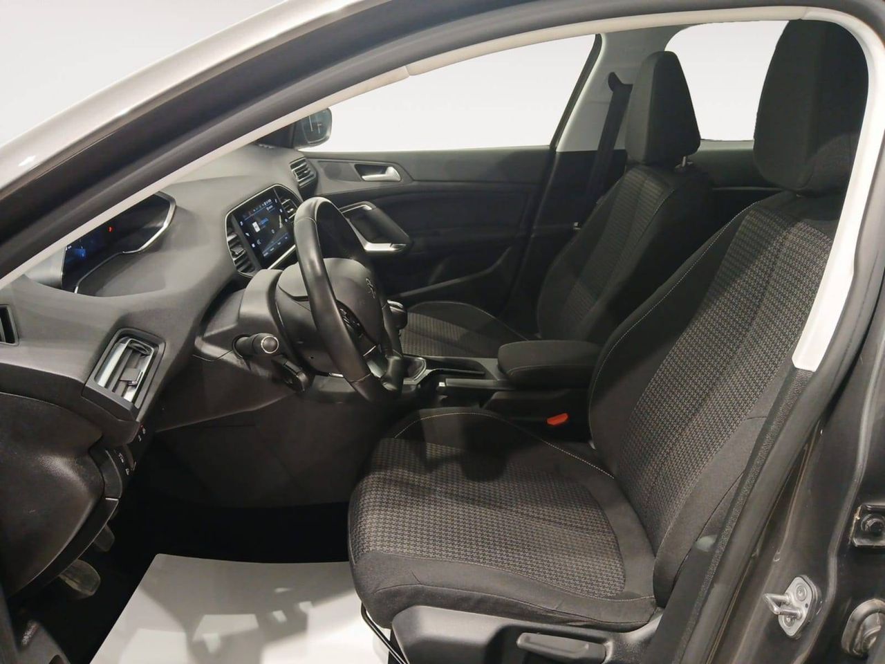 Peugeot 308  5P  BlueHDi 130 S&S MAN Active Pack