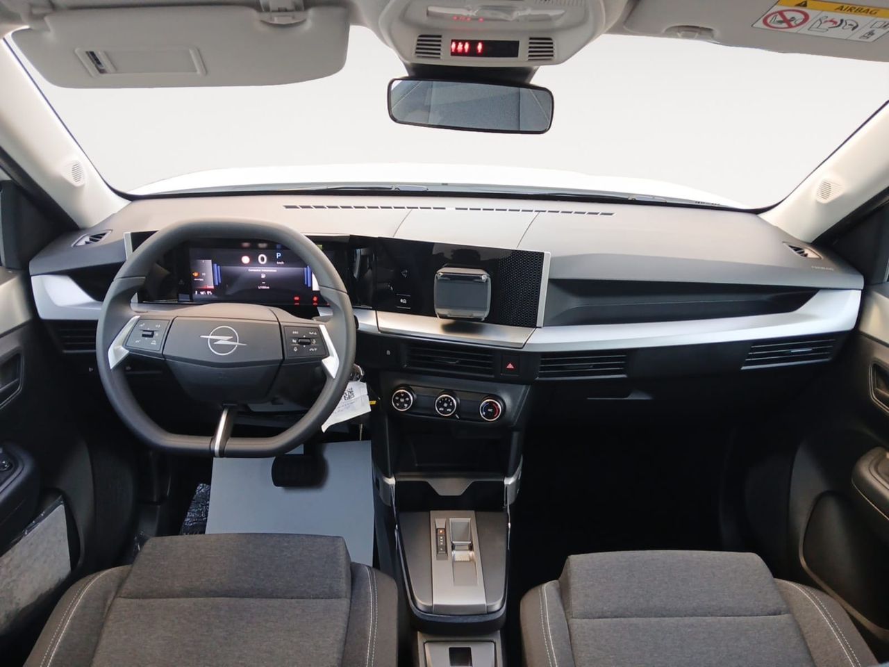 Opel Frontera 1.2T XHT Hybrid eDCT6 81kW Basic Edition