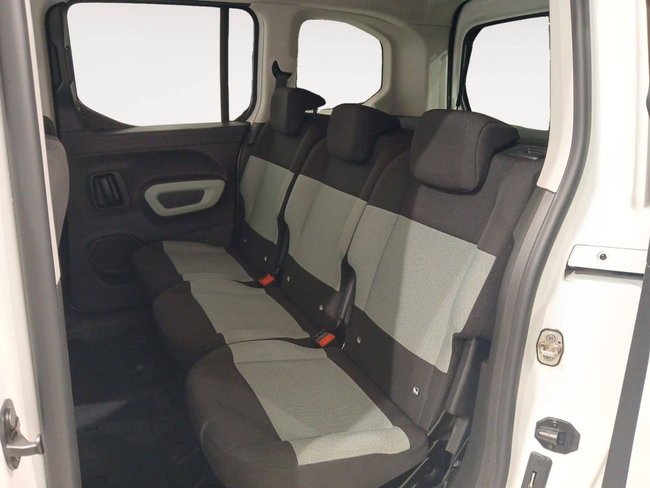 Citroën Berlingo  Talla M BlueHDi 130 S&S 6v Shine