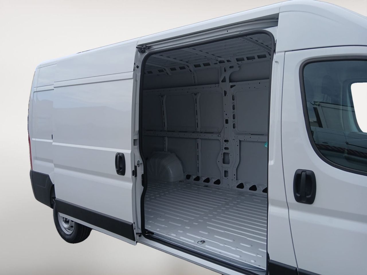 Fiat Ducato FURGON L3H2 BHDI 140CV