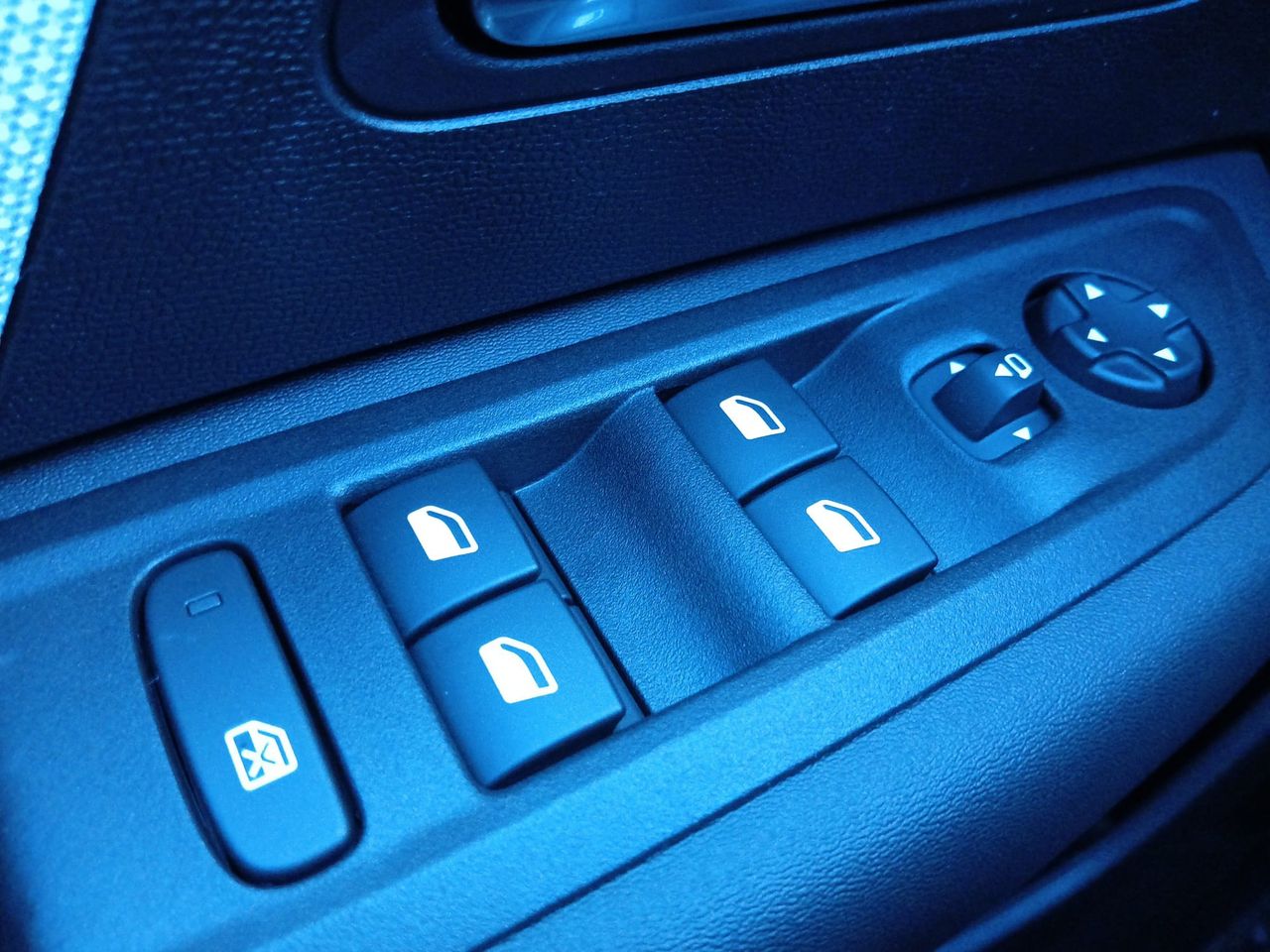 Citroën C4 Hybrid 145 ë-DCS6 Max