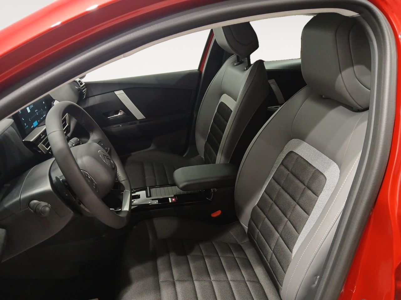 Citroën C4 Hybrid 145 ë-DCS6 Plus