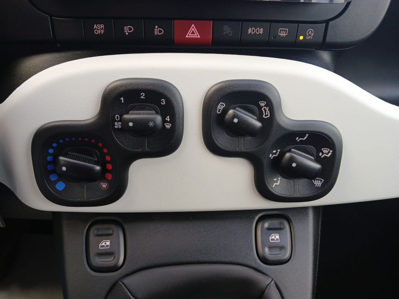 Fiat Panda Pandina 1.0 Hybrid 51kW (70cv)