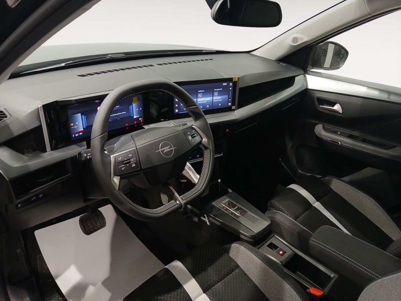 Opel Frontera 1.2T XHT Hybrid eDCT6 107kW GS