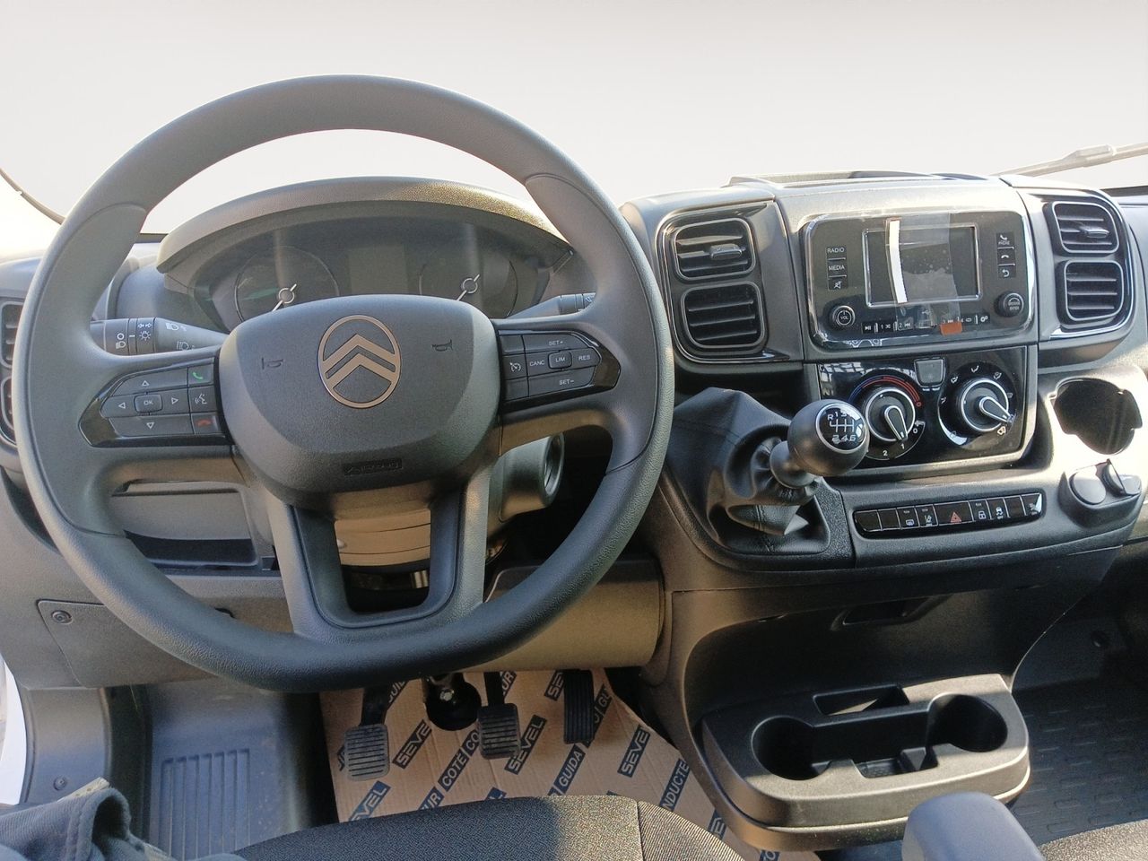 Citroën Jumper CAJA CABINA ABIERTO 3.5 L3H1 BHDI 140CV