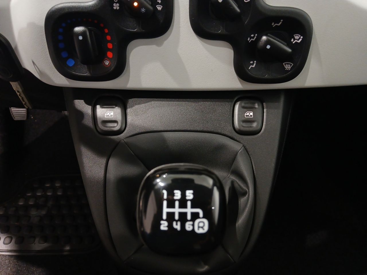 Fiat Panda Pandina CROSS 1.0 Hybrid 48kW (65cv)