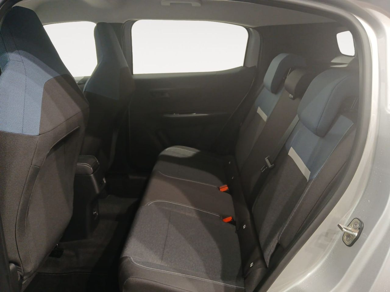 Opel Frontera 1.2T XHT Hybrid eDCT6 81kW Edition