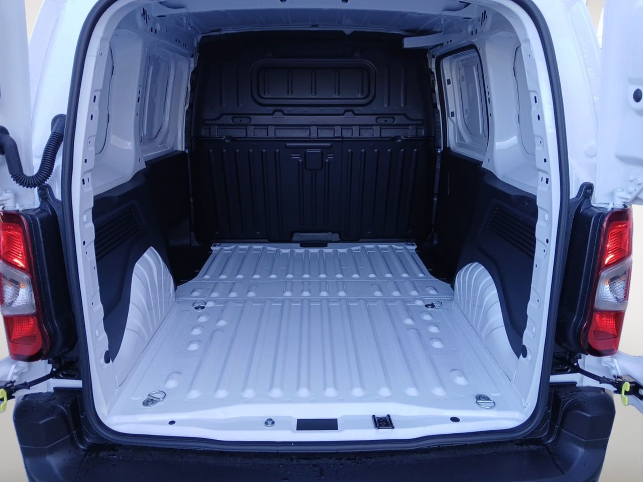 Fiat Doblò FURGON 650KG 1.5 BHDI 100CV MT6