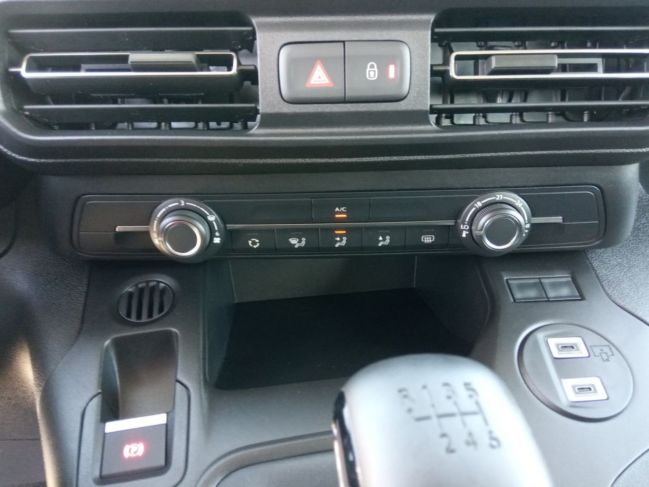 Fiat Doblò SERIES 4 COMBI M DIESEL 100CV MANUAL