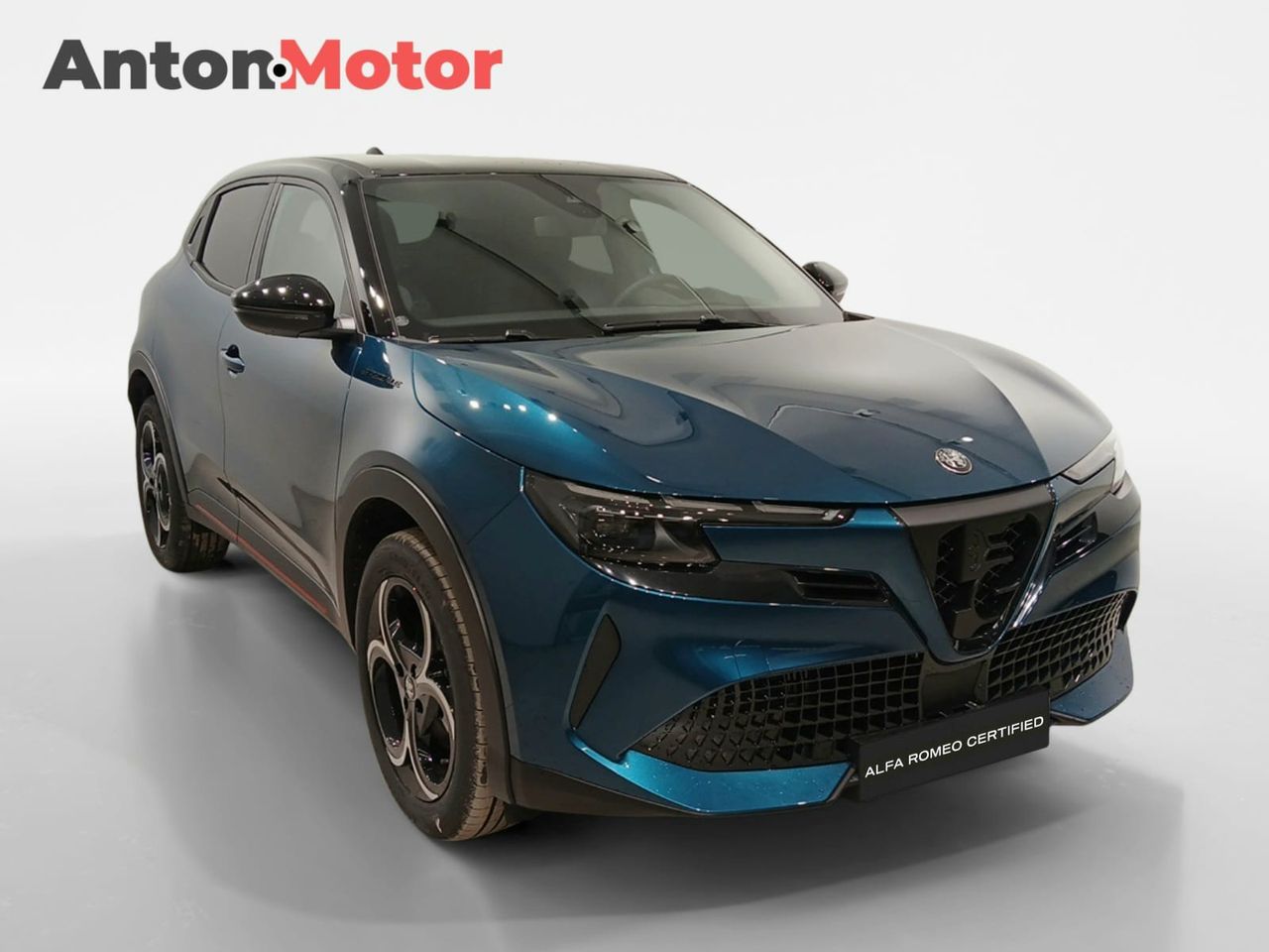 Alfa Romeo Junior Ibrida Speciale 100kW (136CV)