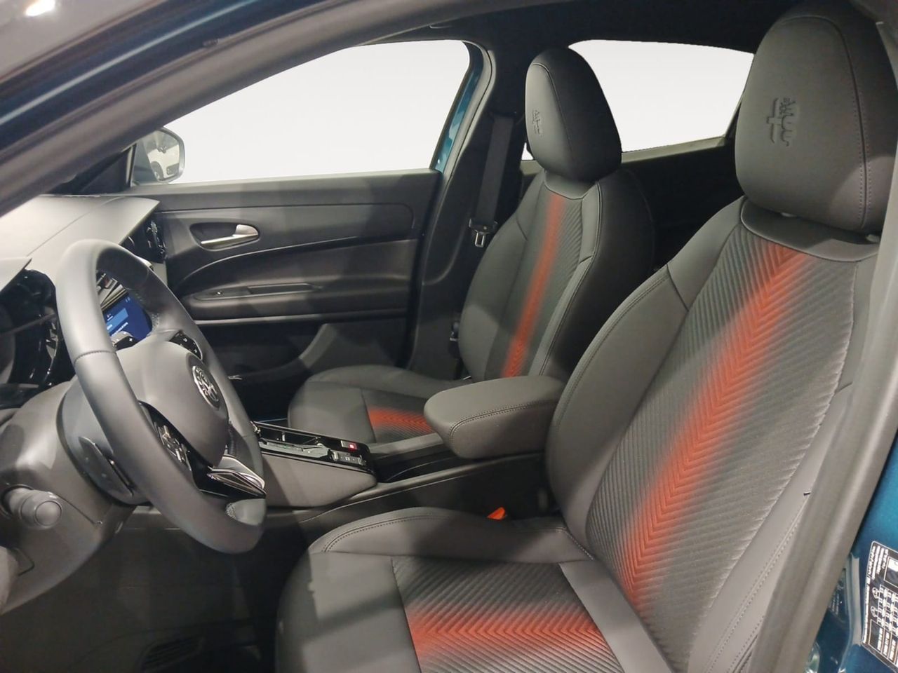 Alfa Romeo Junior Ibrida Speciale 100kW (136CV)
