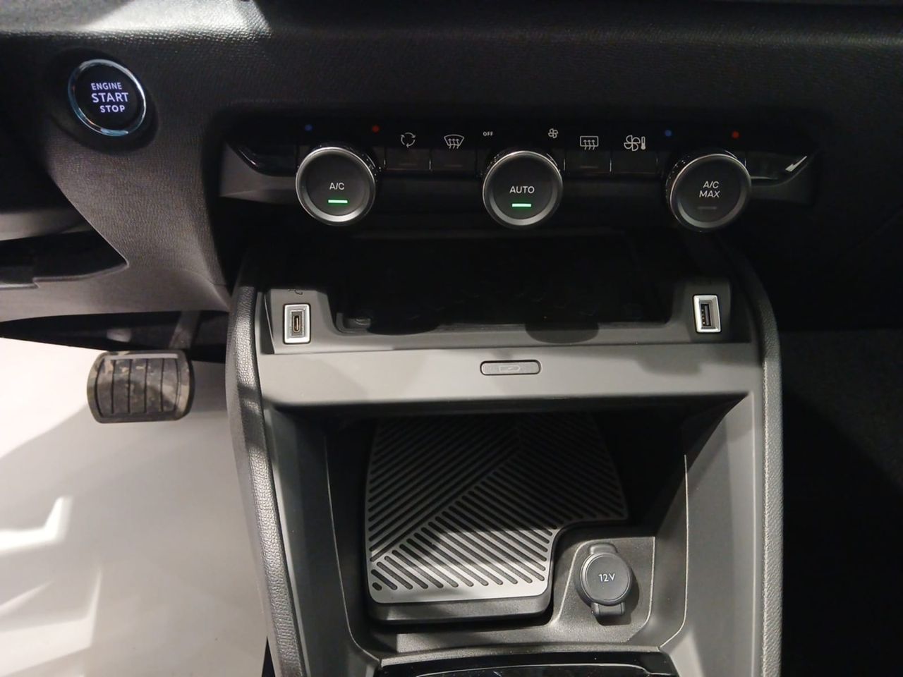 Citroën C4 Hybrid 145 ë-DCS6 Max