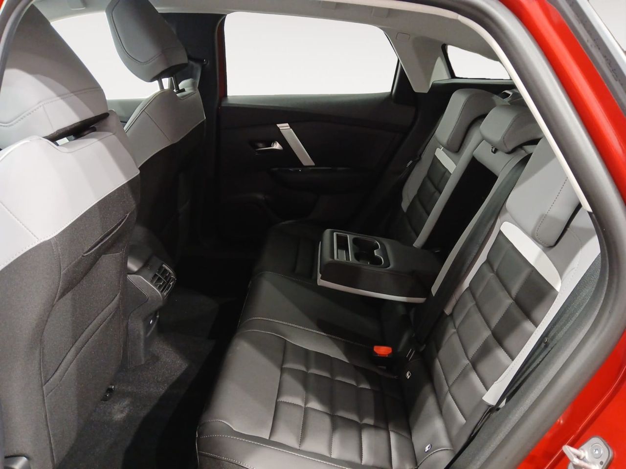 Citroën C4 Hybrid 145 ë-DCS6 Max
