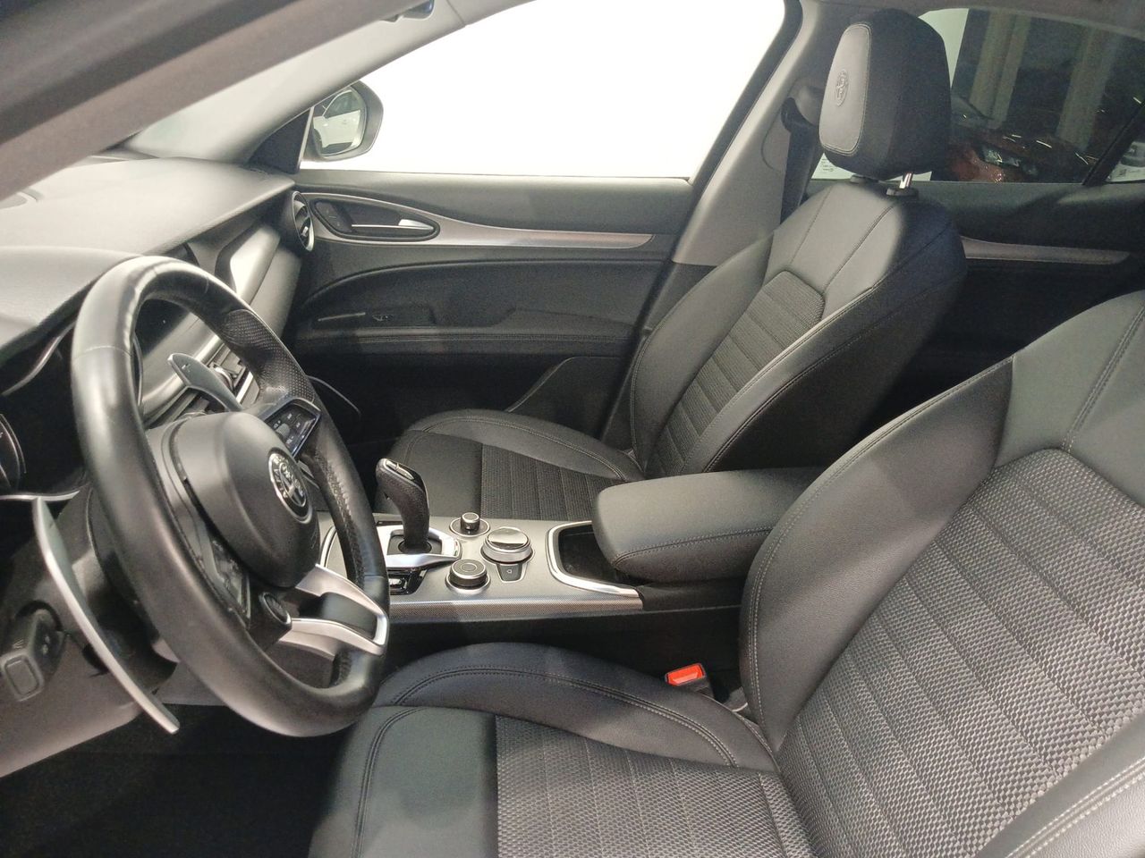 Alfa Romeo Stelvio 2.2 Diésel 140kW (190CV) Sprint+ Q4