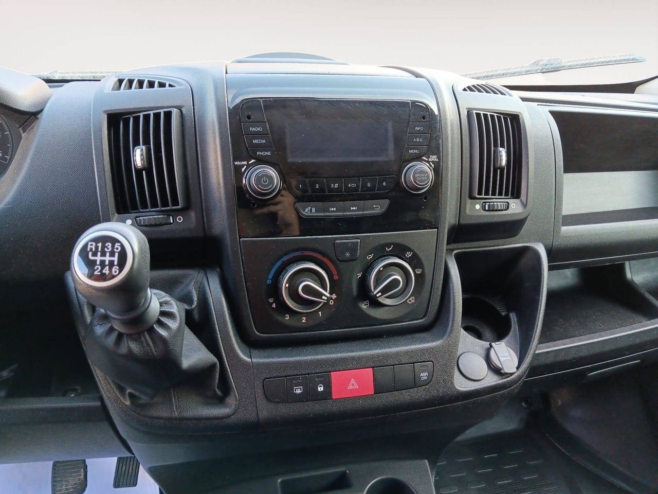 Peugeot Boxer  333 L2 H1 BHDI 103kW (140CV) S&S 6 V. M -