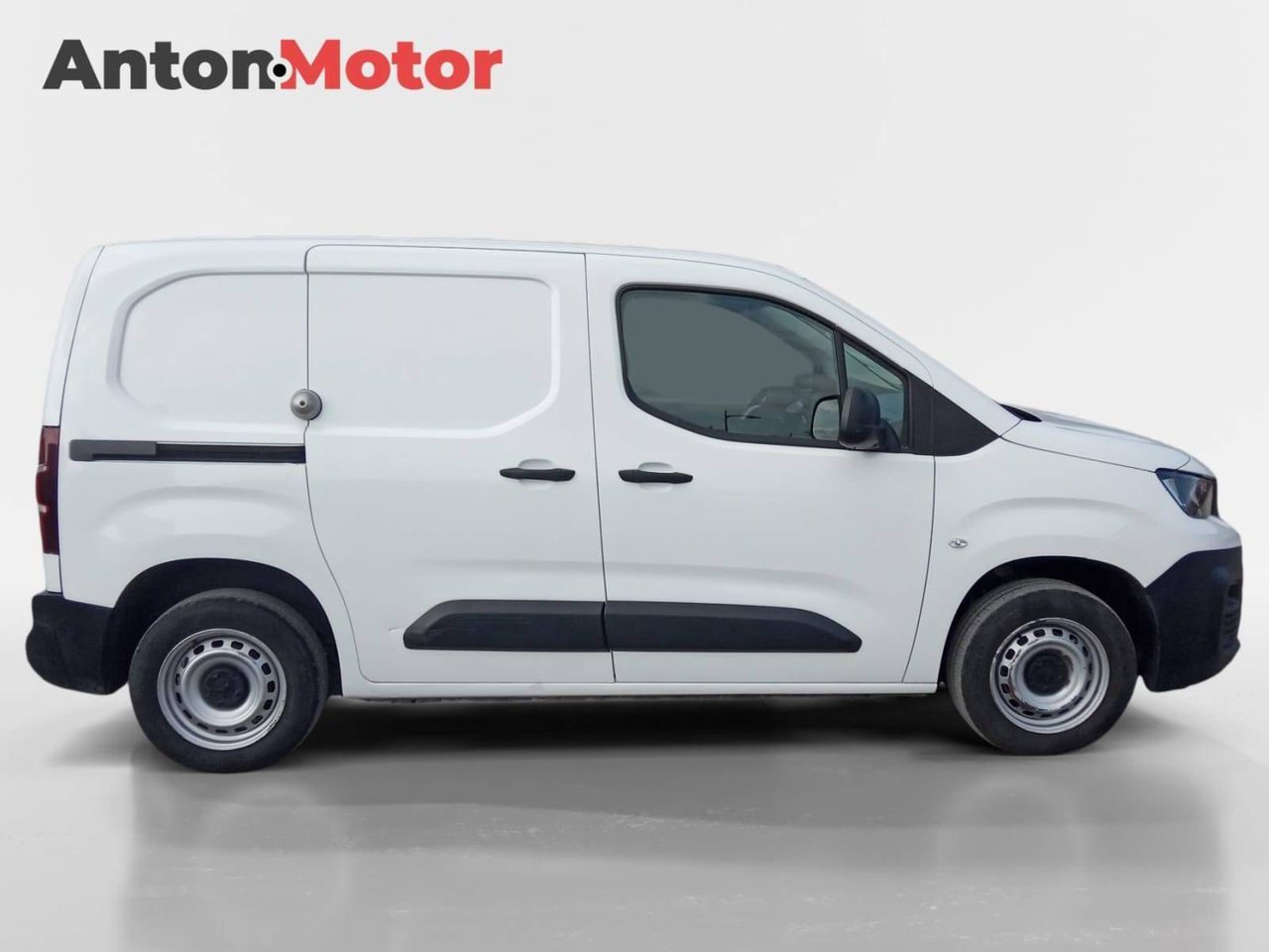 Peugeot Partner   Standard 600kg BlueHDi 73kW Pro