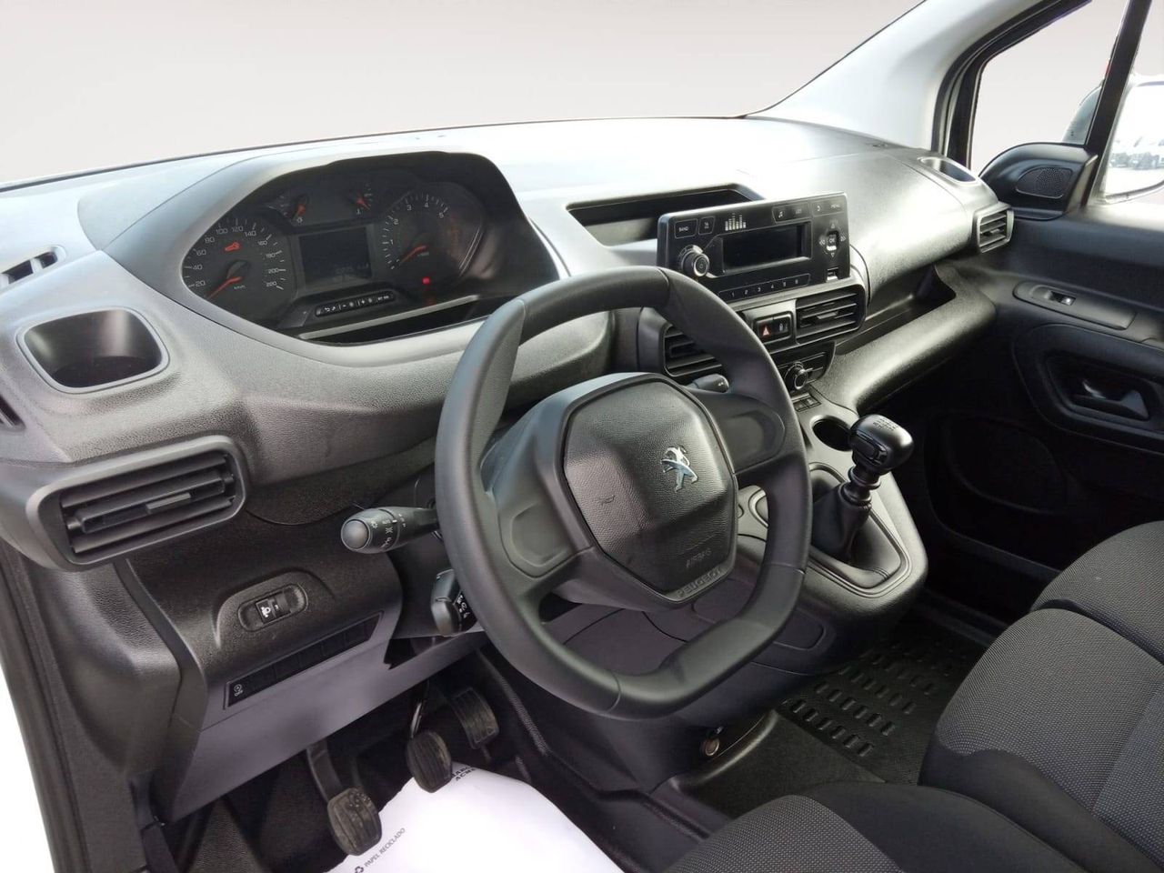 Peugeot Partner   Standard 600kg BlueHDi 73kW Pro