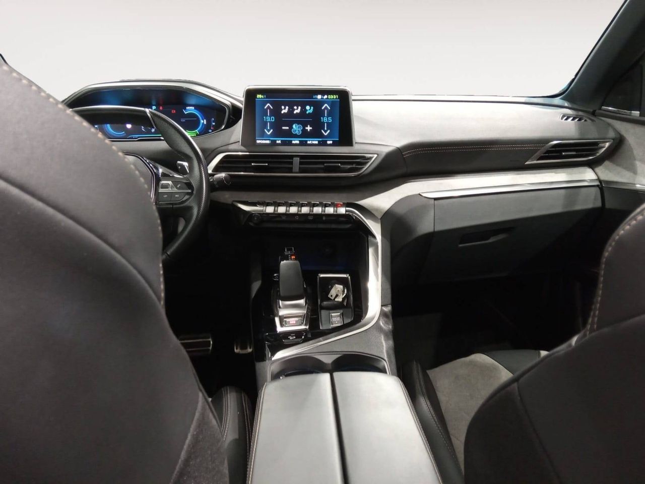 Peugeot 3008  300 e-EAT8 GT