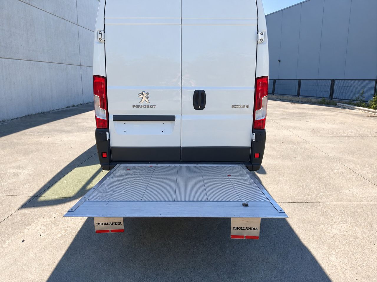 Peugeot Boxer FURGON PACK 335 L3H2 BHDI 140CV PLATAFORMA