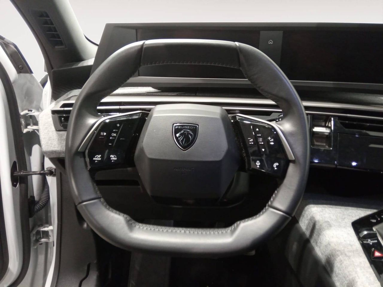 Peugeot 5008  1.2 107KW  eDCS6 Allure