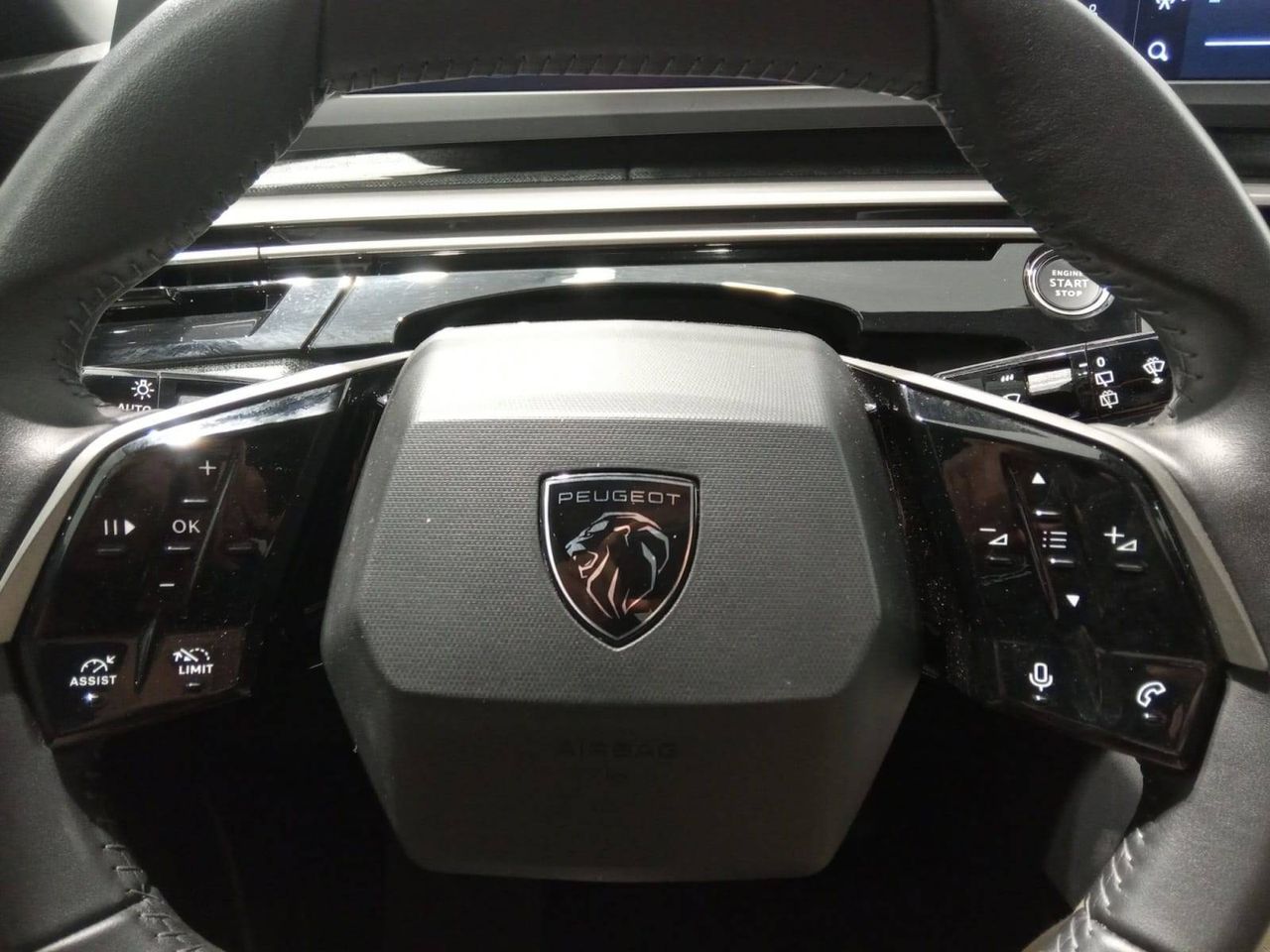 Peugeot 5008  1.2 107KW  eDCS6 Allure