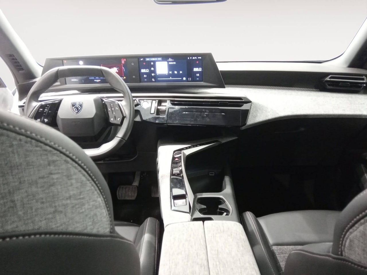 Peugeot 5008  1.2 107KW  eDCS6 Allure