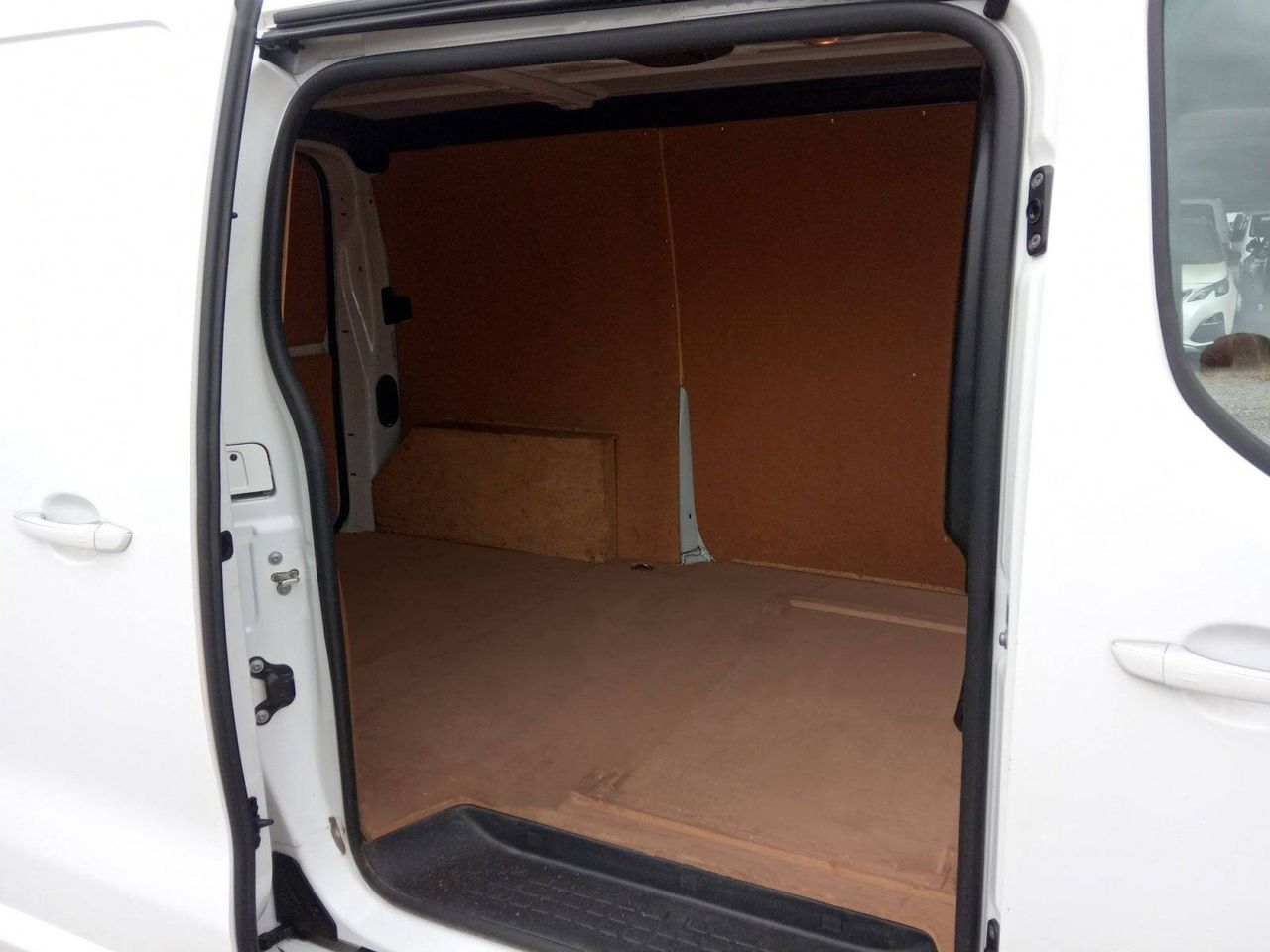 Peugeot Expert  Furgón  2.0 BlueHDi 145 EAT8 Std Premium