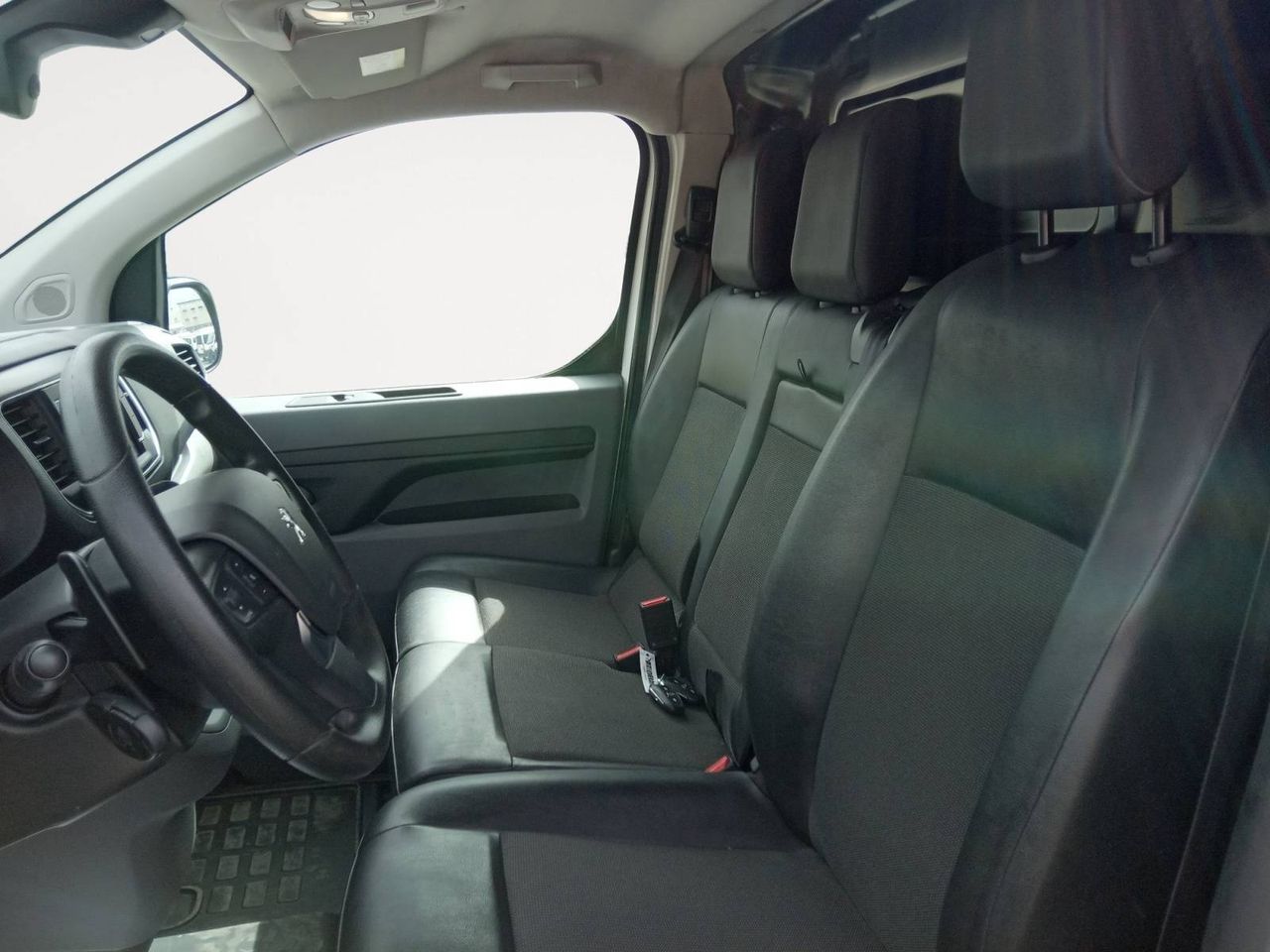 Peugeot Expert  Furgón  2.0 BlueHDi 145 EAT8 Std Premium