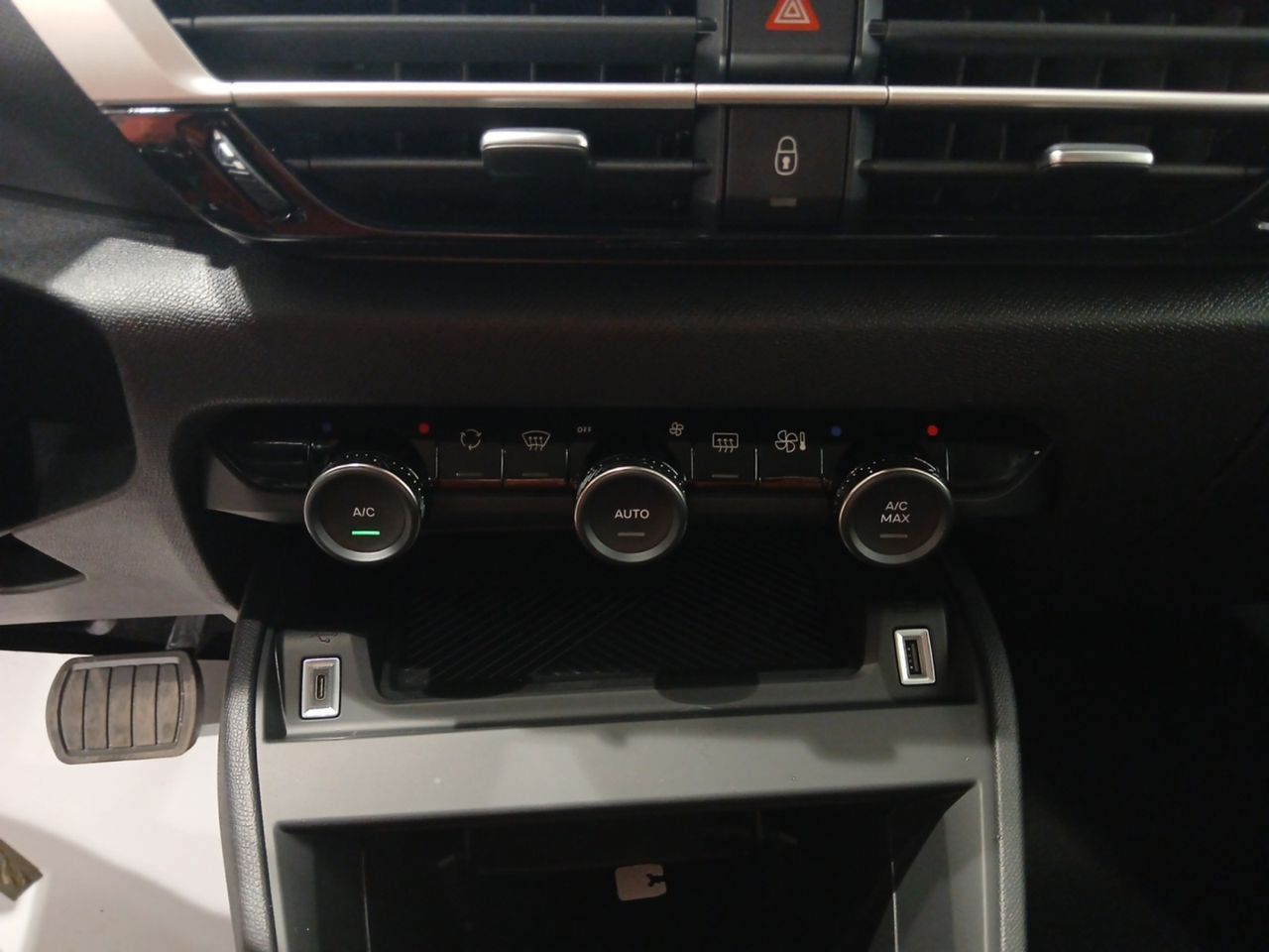 Citroën C4 Hybrid 145 ë-DCS6 Plus