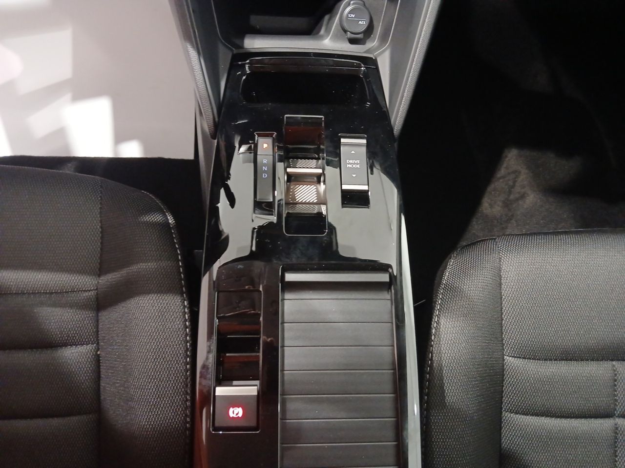 Citroën C4 Hybrid 145 ë-DCS6 Plus