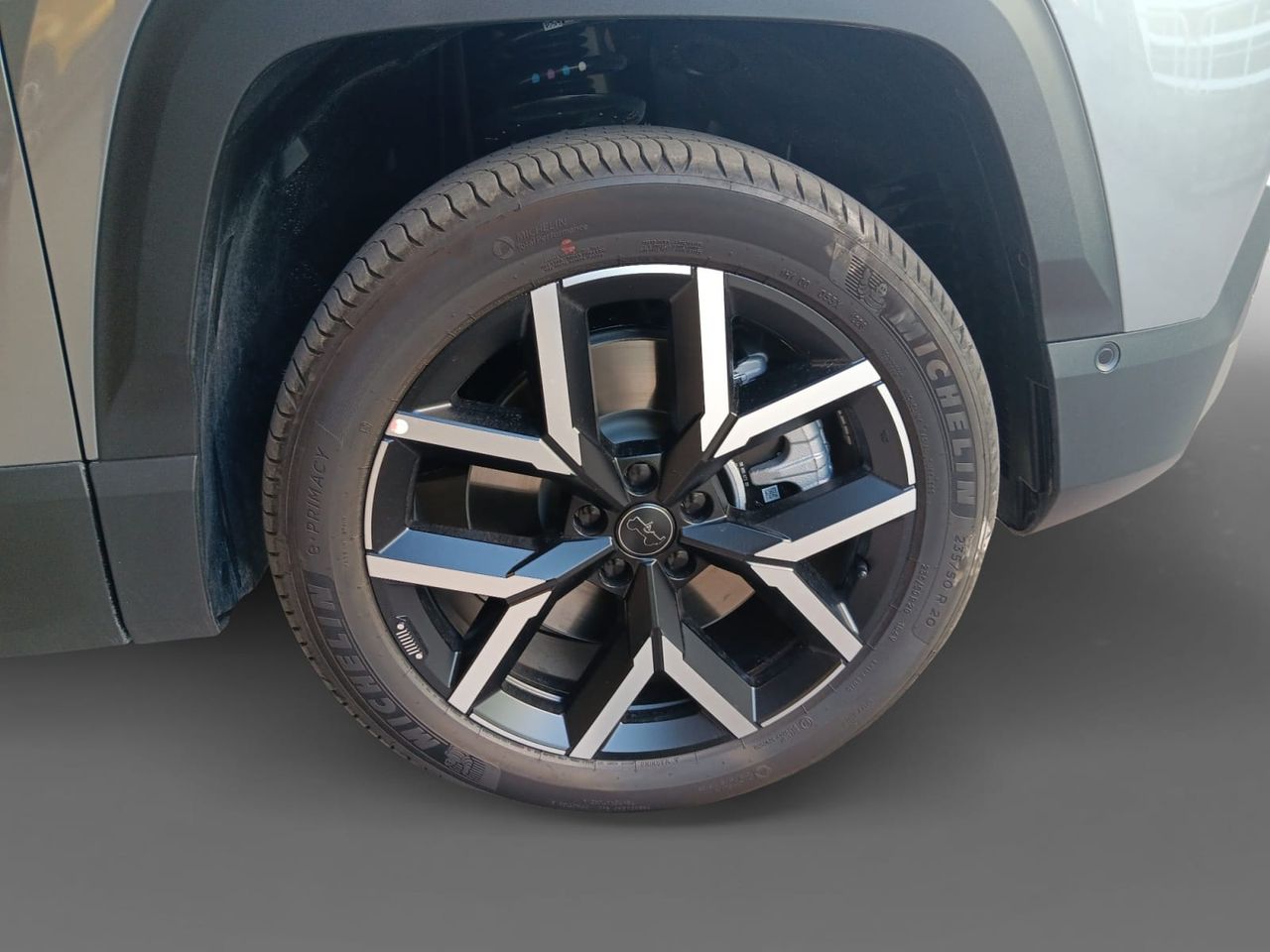 Jeep Compass 1.6 PHEV 225HP First Edition AT
