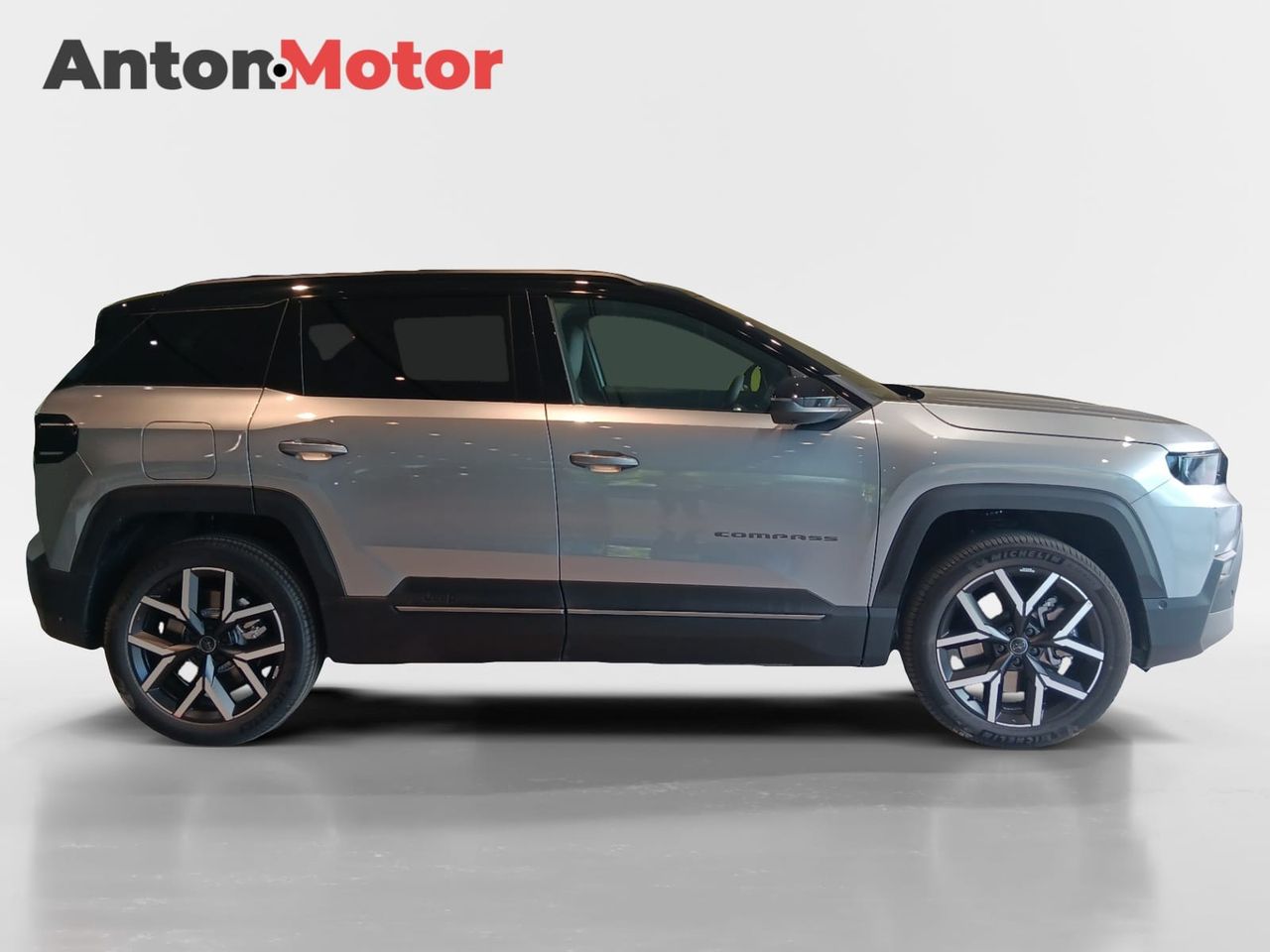 Jeep Compass 1.6 PHEV 225HP First Edition AT