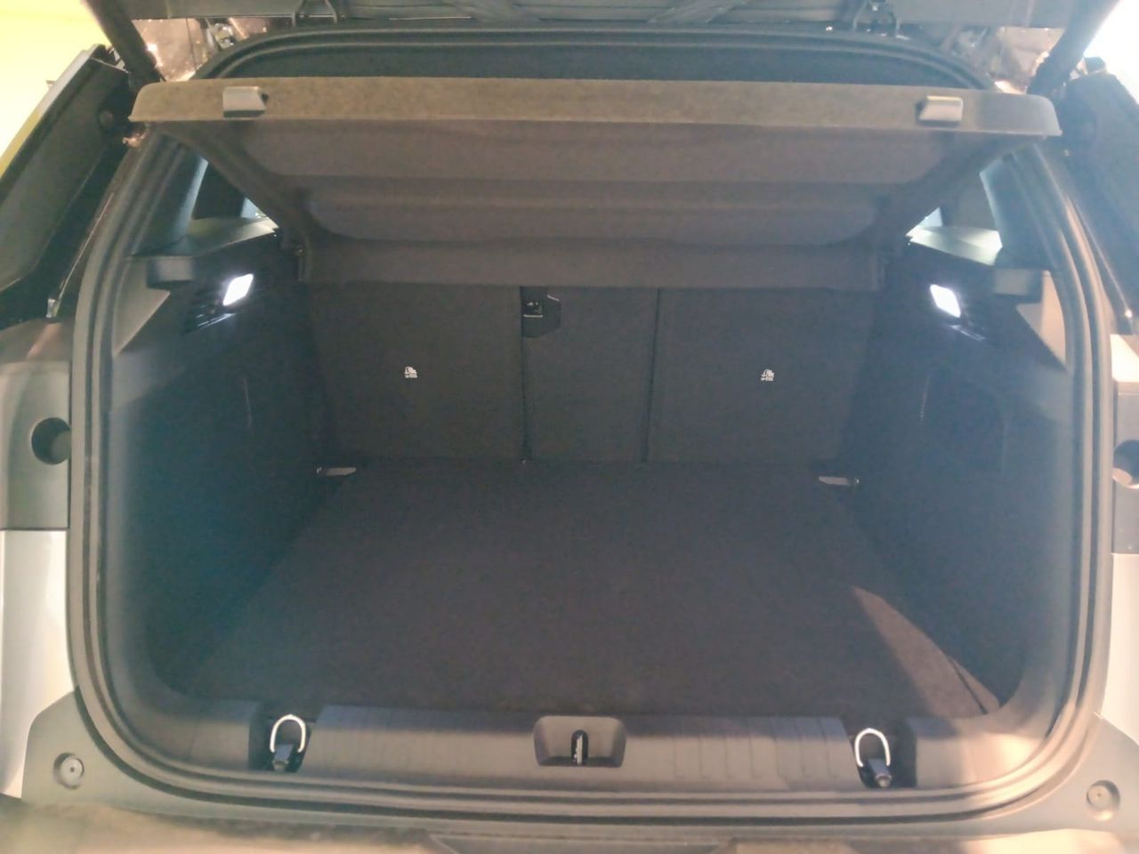 Jeep Compass 1.6 PHEV 225HP First Edition AT