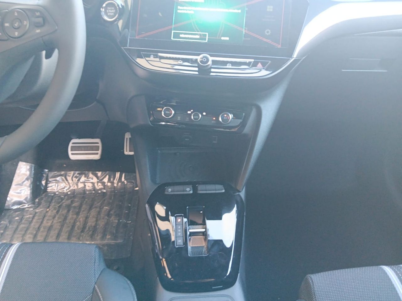 Opel Corsa 1.2T XHLHybrid 81kW GS eDCT