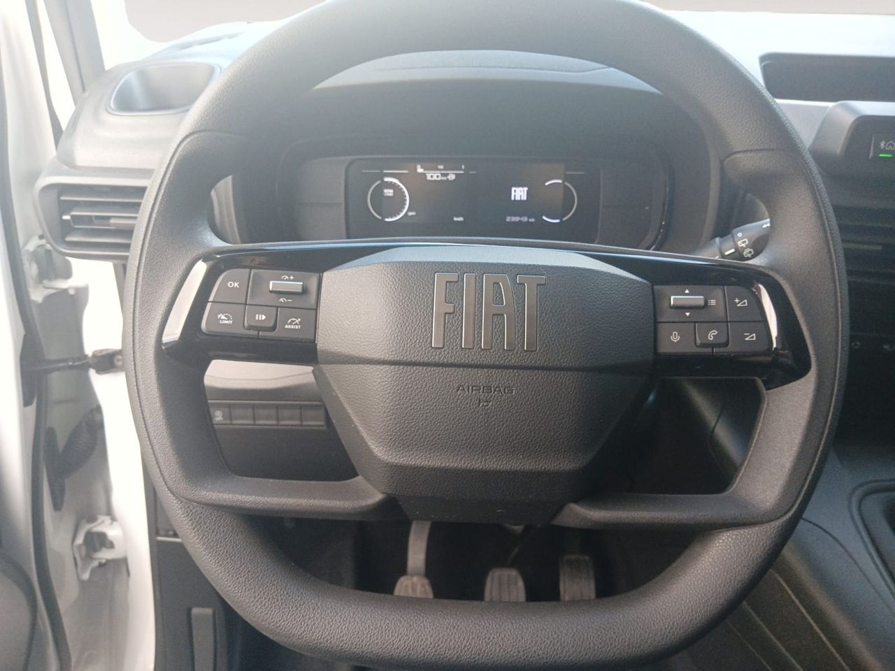 Fiat Doblò FURGON STANDARD 1.5 L 1000KG BHDI 100 CV