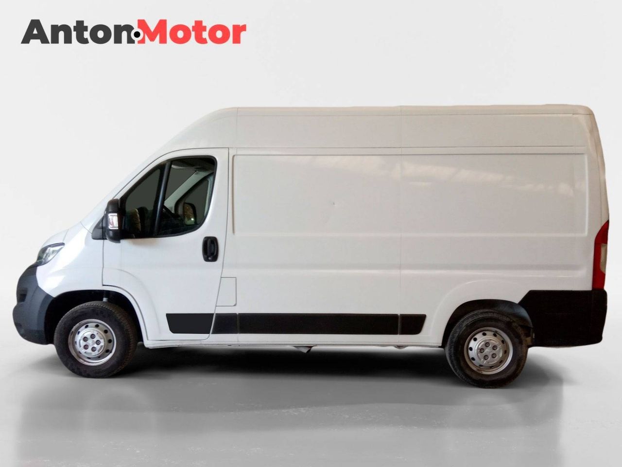 Peugeot Boxer   335 L2 H2 BHDI 103kW (140CV) S&S Pack