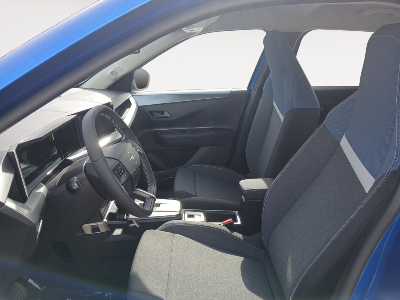 Opel Frontera 1.2T XHT Hybrid eDCT6 81kW Edition