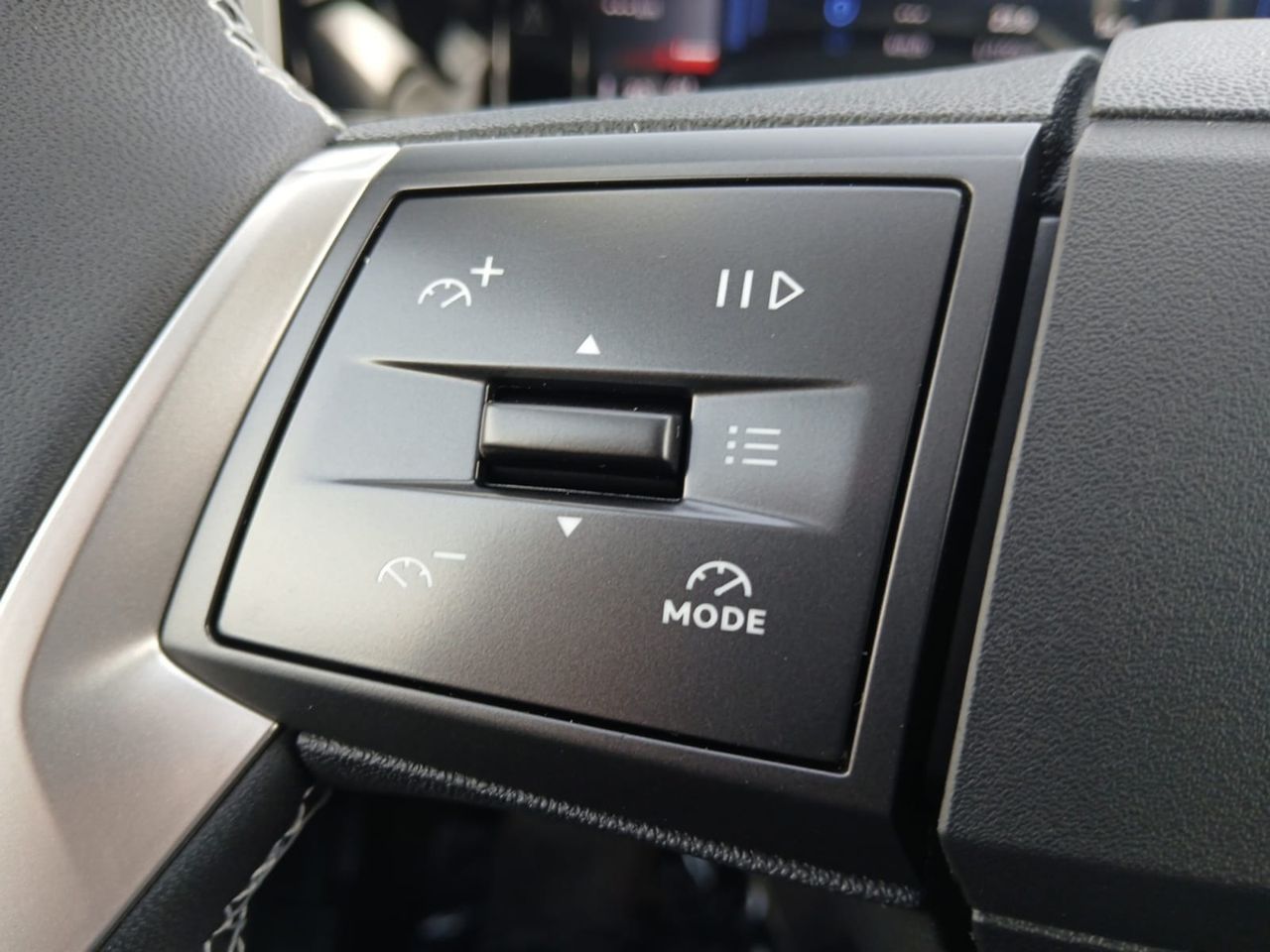 Opel Frontera 1.2T XHT Hybrid eDCT6 81kW Edition