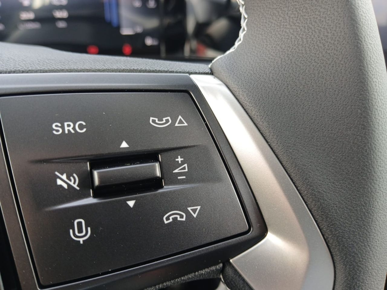 Opel Frontera 1.2T XHT Hybrid eDCT6 81kW Edition