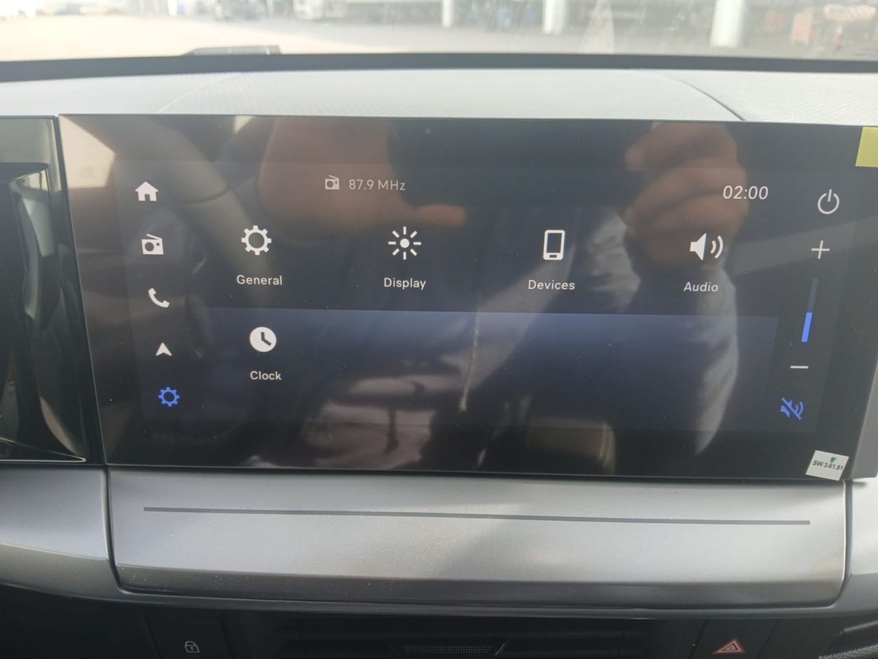 Opel Frontera 1.2T XHT Hybrid eDCT6 81kW Edition